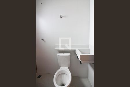 Suíte - Banheiro do Quarto 1 de apartamento para alugar com 2 quartos, 49m² em Vila Francisco Matarazzo, Santo André