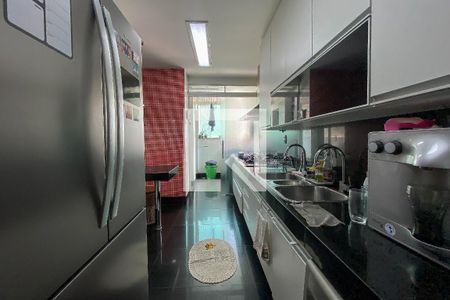 Apartamento para alugar com 139m², 3 quartos e 4 vagas Apartamento para alugar com 139m², 3 quartos e 4 vagasCozinha