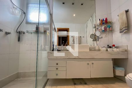 Apartamento para alugar com 139m², 3 quartos e 4 vagas Apartamento para alugar com 139m², 3 quartos e 4 vagasBanheiro da Suíte 3