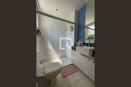 Apartamento para alugar com 139m², 3 quartos e 4 vagas Apartamento para alugar com 139m², 3 quartos e 4 vagasBanheiro da Suíte 2