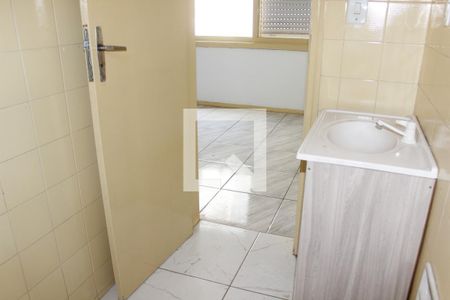 Banheiro de apartamento para alugar com 1 quarto, 44m² em Partenon, Porto Alegre