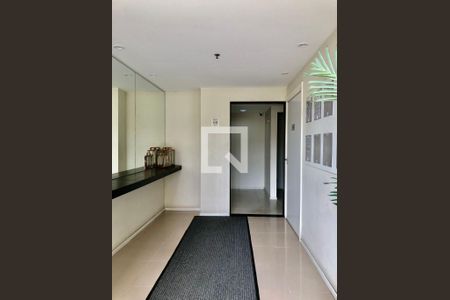 Apartamento à venda com 55m², 2 quartos e 1 vaga Apartamento à venda com 55m², 2 quartos e 1 vagaHall de entrada