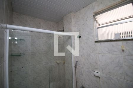 Banheiro de apartamento para alugar com 1 quarto, 63m² em Brás de Pina, Rio de Janeiro