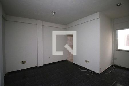Sala de apartamento para alugar com 1 quarto, 63m² em Brás de Pina, Rio de Janeiro