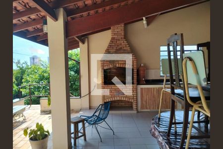 Casa à venda com 154m², 4 quartos e 3 vagas