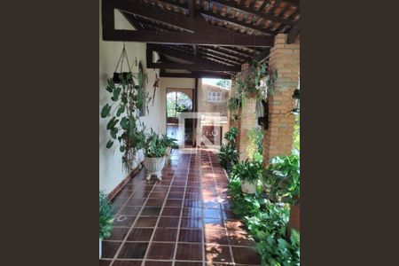 Casa à venda com 154m², 4 quartos e 3 vagas