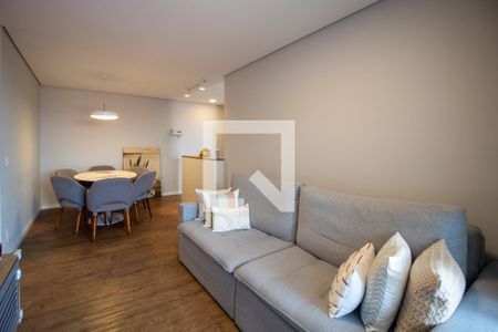 Sala de estar de apartamento à venda com 3 quartos, 81m² em Vila Isa, São Paulo