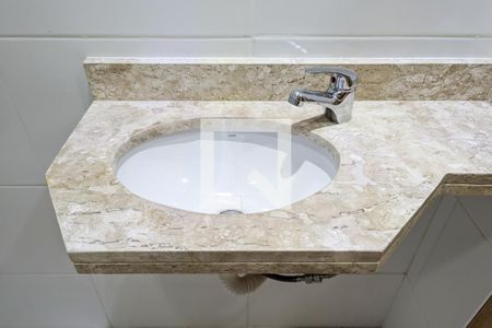 Apartamento à venda com 81m², 3 quartos e 1 vaga Apartamento à venda com 81m², 3 quartos e 1 vagaBanheiro