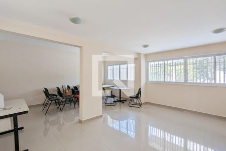 Apartamento à venda com 81m², 3 quartos e 1 vaga Apartamento à venda com 81m², 3 quartos e 1 vagaSalão de festas