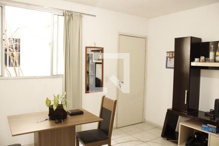 Sala de apartamento à venda com 2 quartos, 52m² em Arpoador, Contagem
