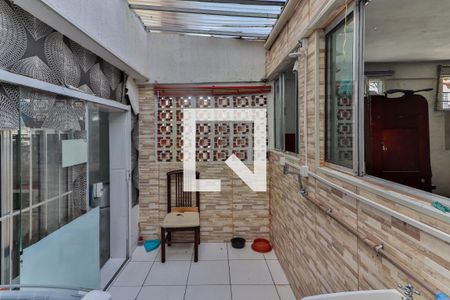 Casa à venda com 142m², 3 quartos e 2 vagas