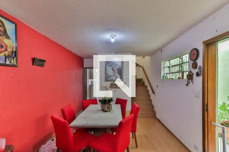 Casa à venda com 142m², 3 quartos e 2 vagas