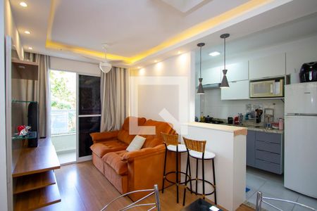 Sala de apartamento para alugar com 2 quartos, 45m² em Alcântara, São Gonçalo