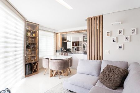 sala de tv de apartamento à venda com 2 quartos, 70m² em Vila da Serra, Nova Lima