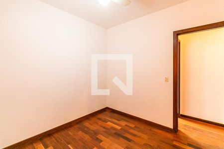 Quarto 1 de apartamento para alugar com 3 quartos, 191m² em Ipiranga, Belo Horizonte