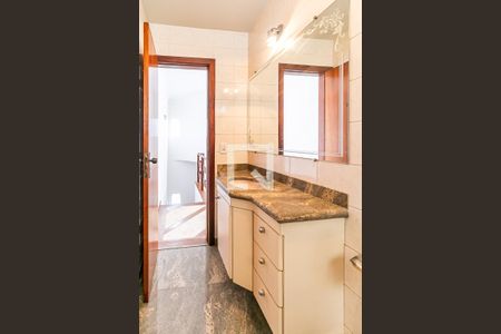 Apartamento para alugar com 191m², 3 quartos e 2 vagas Apartamento para alugar com 191m², 3 quartos e 2 vagasBanheiro