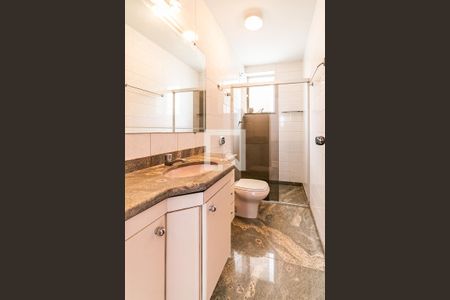 Apartamento para alugar com 191m², 3 quartos e 2 vagas Apartamento para alugar com 191m², 3 quartos e 2 vagasBanheiro