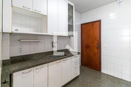 Apartamento para alugar com 191m², 3 quartos e 2 vagas Apartamento para alugar com 191m², 3 quartos e 2 vagasCozinha
