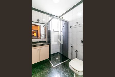 Apartamento para alugar com 191m², 3 quartos e 2 vagas Apartamento para alugar com 191m², 3 quartos e 2 vagasBanheiro Social