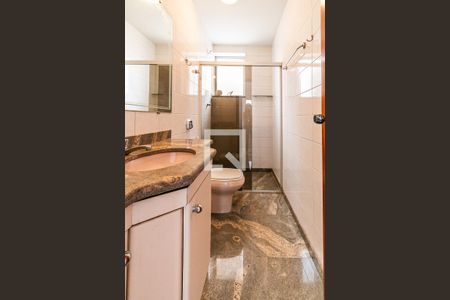 Apartamento para alugar com 191m², 3 quartos e 2 vagas Apartamento para alugar com 191m², 3 quartos e 2 vagasBanheiro