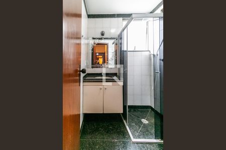 Apartamento para alugar com 191m², 3 quartos e 2 vagas Apartamento para alugar com 191m², 3 quartos e 2 vagasBanheiro Social