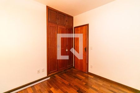 Apartamento para alugar com 191m², 3 quartos e 2 vagas Apartamento para alugar com 191m², 3 quartos e 2 vagasQuarto 2
