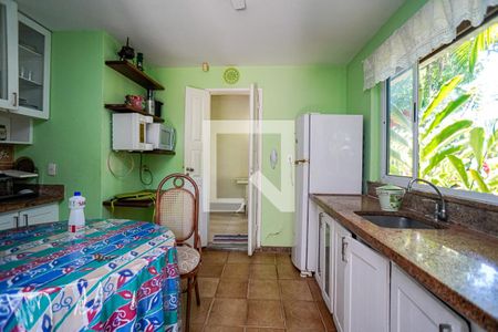 Casa à venda com 250m², 3 quartos e 1 vagaCozinha