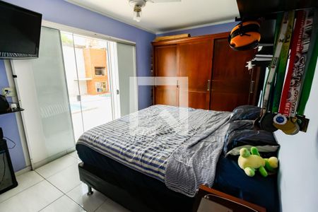 Casa à venda com 274m², 3 quartos e 3 vagasSuíte