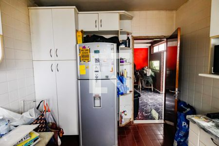 Casa à venda com 274m², 3 quartos e 3 vagasCozinha - Armários