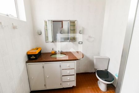 Casa à venda com 274m², 3 quartos e 3 vagasBanheiro Corredor