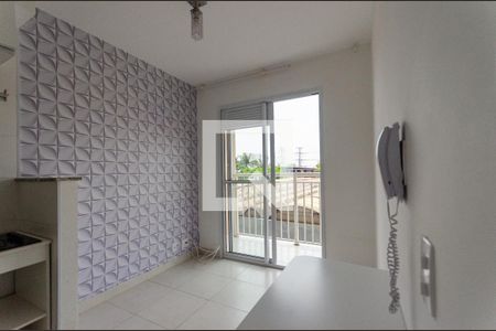 Sala de kitnet/studio para alugar com 1 quarto, 32m² em Vila Palmeiras, São Paulo