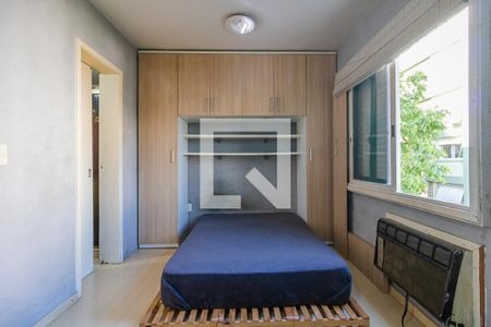 Sala/Quarto de kitnet/studio para alugar com 1 quarto, 26m² em Centro Histórico, Porto Alegre
