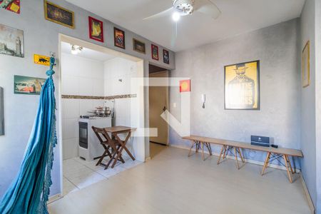 Sala/Quarto de kitnet/studio para alugar com 1 quarto, 26m² em Centro Histórico, Porto Alegre