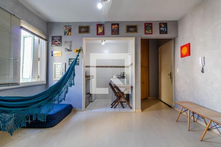 Sala/Quarto de kitnet/studio para alugar com 1 quarto, 26m² em Centro Histórico, Porto Alegre