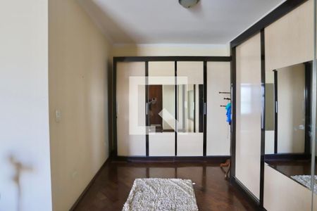 Casa à venda com 300m², 6 quartos e 2 vagas Casa à venda com 300m², 6 quartos e 2 vagasCloset do quarto 2