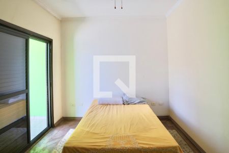 Casa à venda com 300m², 6 quartos e 2 vagas Casa à venda com 300m², 6 quartos e 2 vagasQuarto 3