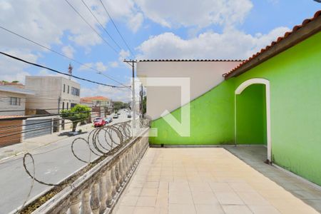 Casa à venda com 300m², 6 quartos e 2 vagas Casa à venda com 300m², 6 quartos e 2 vagasVaranda Quarto 3