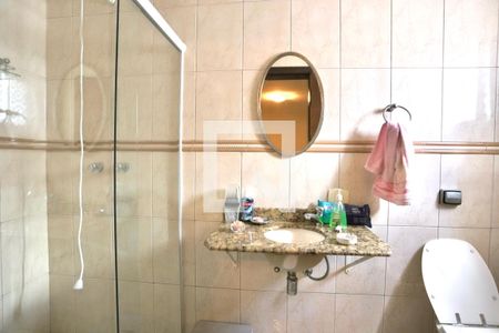 Casa à venda com 300m², 6 quartos e 2 vagas Casa à venda com 300m², 6 quartos e 2 vagasBanheiro do Quarto 1