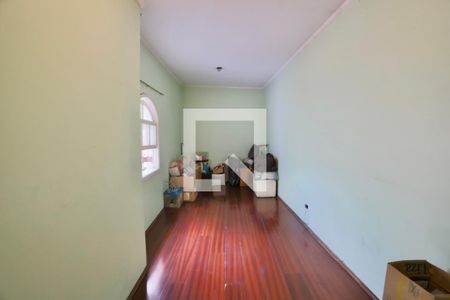 Casa à venda com 300m², 6 quartos e 2 vagas Casa à venda com 300m², 6 quartos e 2 vagasQuarto 4