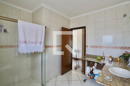 Casa à venda com 300m², 6 quartos e 2 vagas Casa à venda com 300m², 6 quartos e 2 vagasBanheiro do Quarto 2