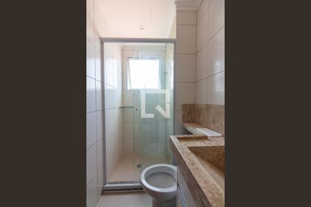 Banheiro de apartamento para alugar com 1 quarto, 33m² em Santa Maria, Osasco
