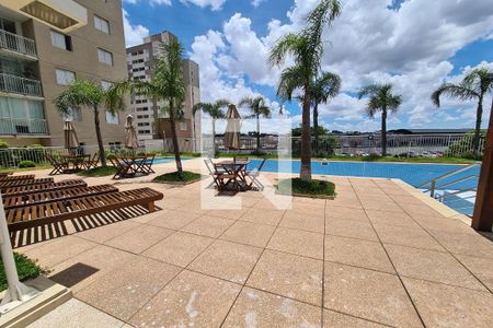 Apartamento à venda com 61m², 3 quartos e 1 vagaÁrea comum - Piscina