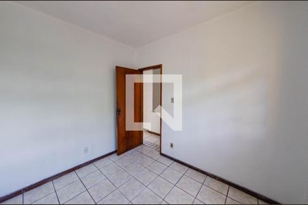 Quarto 1 de casa para alugar com 3 quartos, 101m² em Vila Amaral, Belo Horizonte