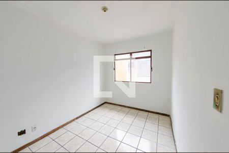 Quarto 2 de casa para alugar com 3 quartos, 101m² em Vila Amaral, Belo Horizonte