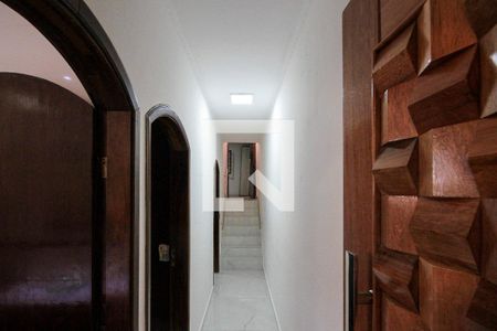 Corredor de casa à venda com 3 quartos, 150m² em Vila Ema, São Paulo
