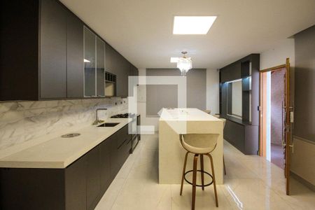 Cozinha  de casa à venda com 3 quartos, 150m² em Vila Ema, São Paulo