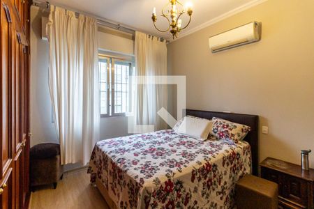 Apartamento à venda com 220m², 3 quartos e 2 vagas Apartamento à venda com 220m², 3 quartos e 2 vagasSuíte 2