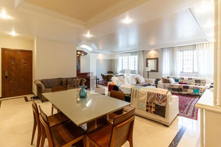 Apartamento à venda com 220m², 3 quartos e 2 vagas Apartamento à venda com 220m², 3 quartos e 2 vagasSala