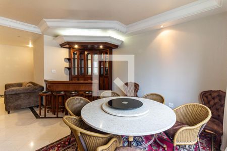 Apartamento à venda com 220m², 3 quartos e 2 vagas Apartamento à venda com 220m², 3 quartos e 2 vagasSala