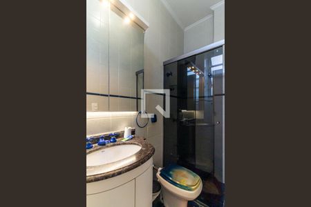 Apartamento à venda com 220m², 3 quartos e 2 vagas Apartamento à venda com 220m², 3 quartos e 2 vagasSuíte 3 - Banheiro